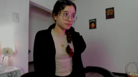 zoe_dear online show from April 2026 06:17:02 PM
