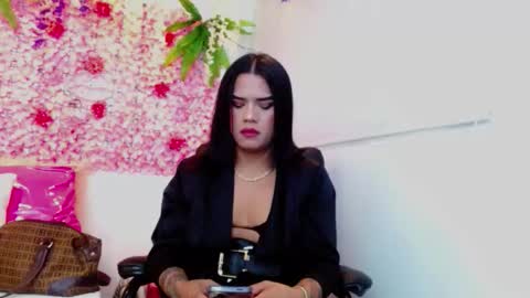 zoe_hecate online show from October 2025 02:15:02 PM