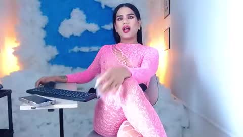 zoe_hecate online show from June 2026 12:43:02 AM