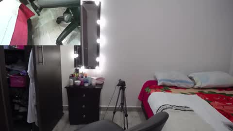 zoe hotxxx online show from September 2025 12:23:02 AM