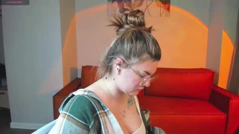 Zoe online show from March 2026 02:02:02 PM