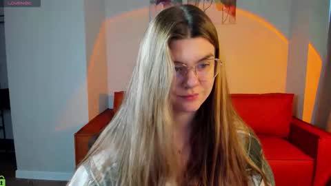 Zoe online show from March 2026 02:08:02 AM