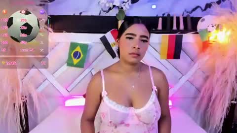Zoey  online show from July 2026 09:32:02 PM