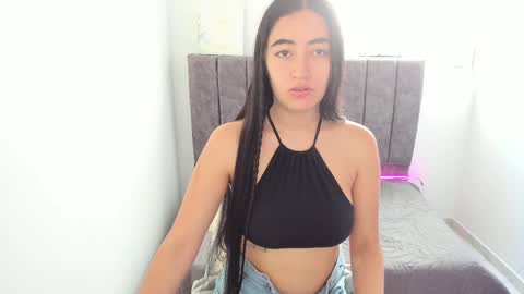 zoe_jones7 online show from December 2024 09:33:02 PM