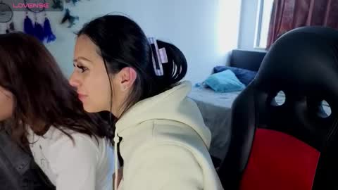 Snapshot of zoe_khall chatting on March 2026 03:01:01 PM ZOE online show from March 2026 03:01:01 PM