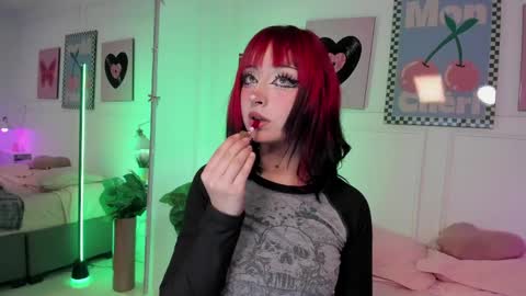 Zoe Lynch online show from June 2026 12:19:01 PM