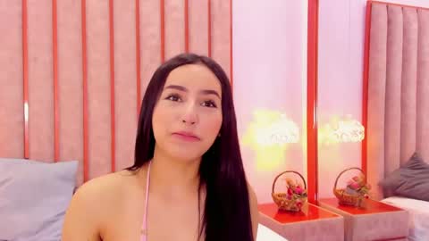 Snapshot of zoe_monrow chatting on May 2026 12:14:02 PM Zoe Monrow online show from May 2026 12:14:02 PM