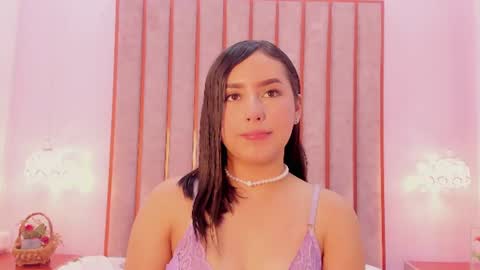 Snapshot of zoe_monrow chatting on July 2026 11:53:01 AM Zoe Monrow online show from July 2026 11:53:01 AM
