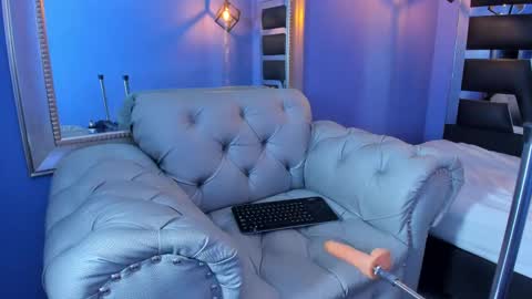 Snapshot of zoe_pss chatting on September 2025 08:45:01 PM Zoe online show from September 2025 08:45:01 PM