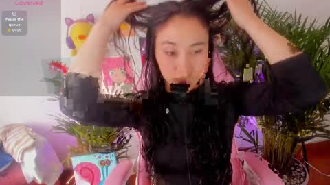 Snapshot of zoe_ray_y chatting on April 2026 08:21:01 PM zoe_ray_y online show from April 2026 08:21:01 PM