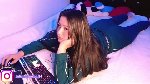Snapshot of zoe_sexy69 chatting on January 2025 11:48:01 PM ZOE online show from January 2025 11:48:01 PM