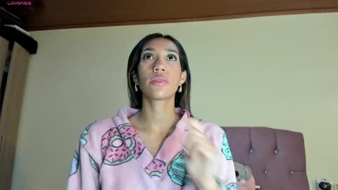 Zoe online show from March 2026 09:26:01 PM