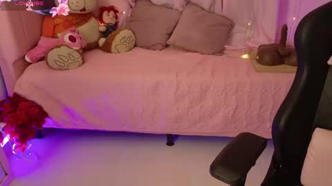 Snapshot of zoe_sullivan_ chatting on July 2026 09:05:01 AM zoe_sullivan_ online show from July 2026 09:05:01 AM