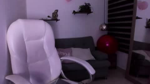 Zoe online show from November 2025 02:06:02 PM