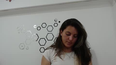 Carolina online show from September 2025 10:21:02 PM