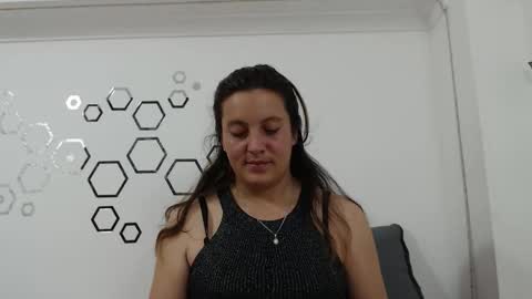 Carolina online show from October 2025 10:18:01 PM