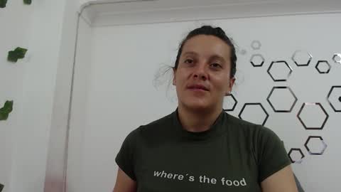 Carolina online show from February 2026 09:42:01 PM