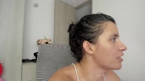 Zoe online show from June 2026 04:33:01 AM