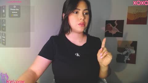 Zoe Bolton online show from November 2025 01:55:01 PM