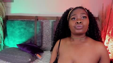 Snapshot of zoee_23 chatting on January 2025 09:39:02 AM Zoe online show from January 2025 09:39:02 AM