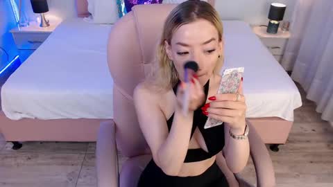 zoe online show from May 2026 02:11:01 PM