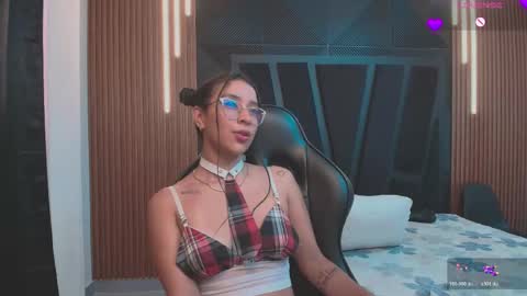 Zoe 3 online show from May 2026 03:31:02 PM