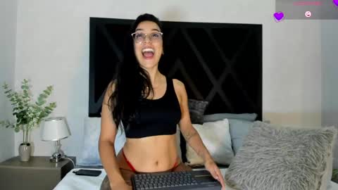 Zoe 3 online show from June 2026 05:51:01 PM