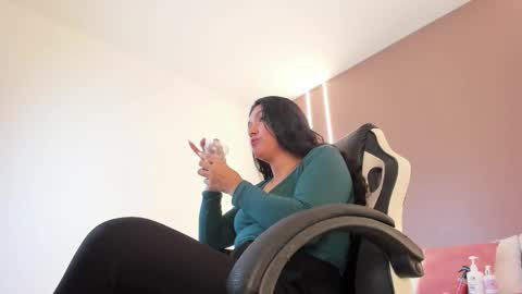 zoee_zi online show from February 2026 07:32:02 PM
