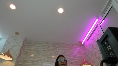 Snapshot of zoeesmitth chatting on October 2025 11:34:02 AM ZoeeSmitth online show from October 2025 11:34:02 AM