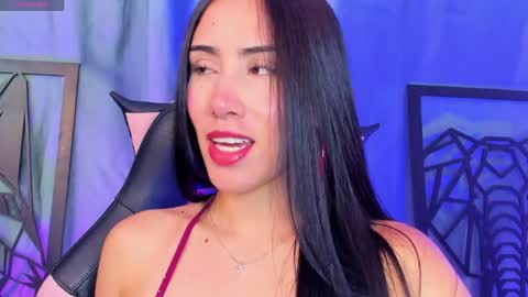 Laura  online show from May 2026 04:28:02 AM