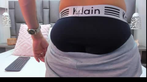 Snapshot of zoekrug chatting on March 2026 12:53:01 PM Zoe Krug online show from March 2026 12:53:01 PM