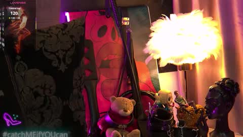 Snapshot of zoemesmerizee chatting on February 2026 11:31:02 AM ZoeMesmerize online show from February 2026 11:31:02 AM