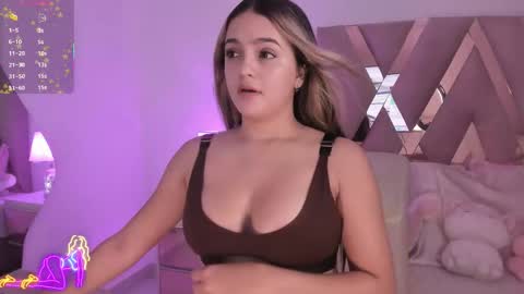 Antonella Kim online show from September 2025 03:33:01 PM