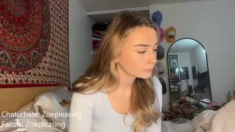 Snapshot of zoepleasing chatting on October 2025 12:19:02 AM zoepleasing online show from October 2025 12:19:02 AM
