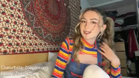 Snapshot of zoepleasing chatting on October 2025 01:40:01 AM zoepleasing online show from October 2025 01:40:01 AM