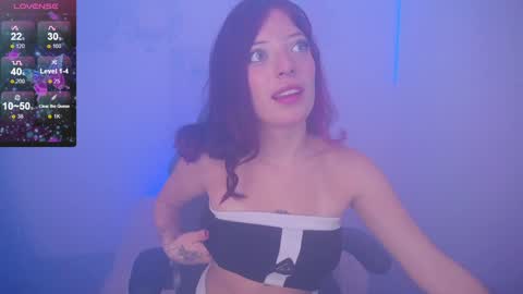 Snapshot of zoeroux_ chatting on January 2025 03:11:02 AM Zoe online show from January 2025 03:11:02 AM