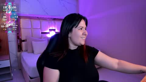 Snapshot of zoes_mile chatting on December 2025 11:36:02 AM Zoes online show from December 2025 11:36:02 AM