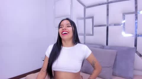 Snapshot of zoeswanx chatting on February 2025 01:16:01 PM ZoeSwam online show from February 2025 01:16:01 PM