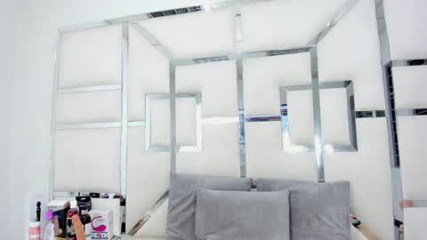 Snapshot of zoeswanx chatting on March 2025 06:21:02 PM ZoeSwam online show from March 2025 06:21:02 PM