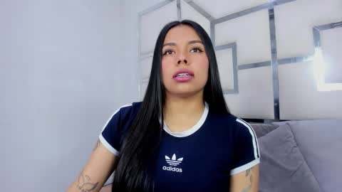 Snapshot of zoeswanx chatting on September 2025 11:33:02 AM ZoeSwam online show from September 2025 11:33:02 AM