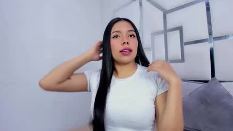 Snapshot of zoeswanx chatting on September 2025 11:56:01 AM ZoeSwam online show from September 2025 11:56:01 AM