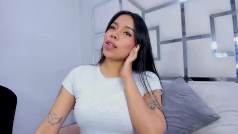 Snapshot of zoeswanx chatting on September 2025 11:47:01 AM ZoeSwam online show from September 2025 11:47:01 AM