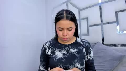 Snapshot of zoeswanx chatting on November 2025 11:32:02 AM ZoeSwam online show from November 2025 11:32:02 AM