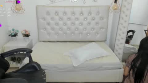 Snapshot of zoeth_ruiz chatting on January 2025 12:15:01 PM zoeth_ruiz online show from January 2025 12:15:01 PM