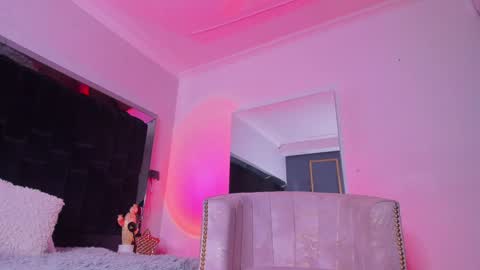 Snapshot of zoevidal_ chatting on January 2025 11:42:02 AM zoevidal_ online show from January 2025 11:42:02 AM