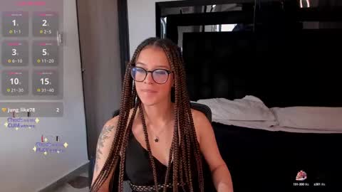 Snapshot of zoewestt chatting on October 2025 03:09:01 PM Zoe online show from October 2025 03:09:01 PM