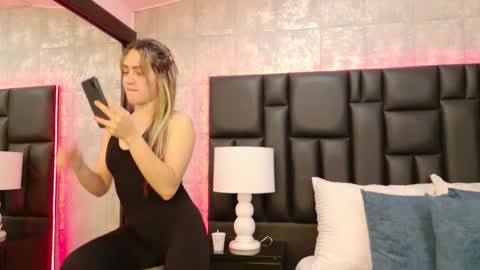 ZoeWilliis online show from September 2025 11:59:02 AM