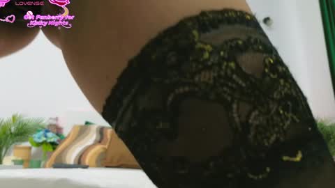 Snapshot of zoey_marye chatting on April 2026 02:01:02 PM Zoey online show from April 2026 02:01:02 PM