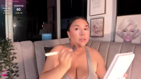 Snapshot of zoey_thommpson chatting on October 2025 11:35:01 PM zoey thommpson online show from October 2025 11:35:01 PM