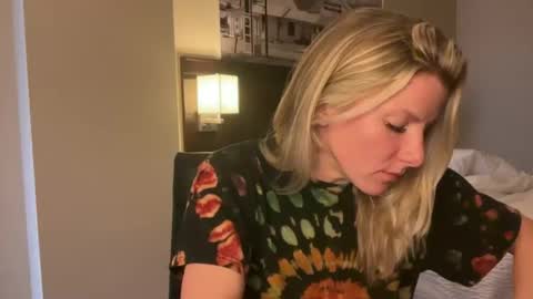 Zoeydanner online show from February 2026 09:35:01 PM